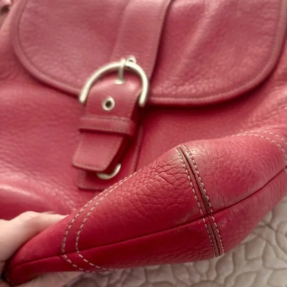 LAST CHANCE ❤️Coach Vintage Pink Pebbled Leather Boho Beautiful Buckle Bag - Picture 6 of 8